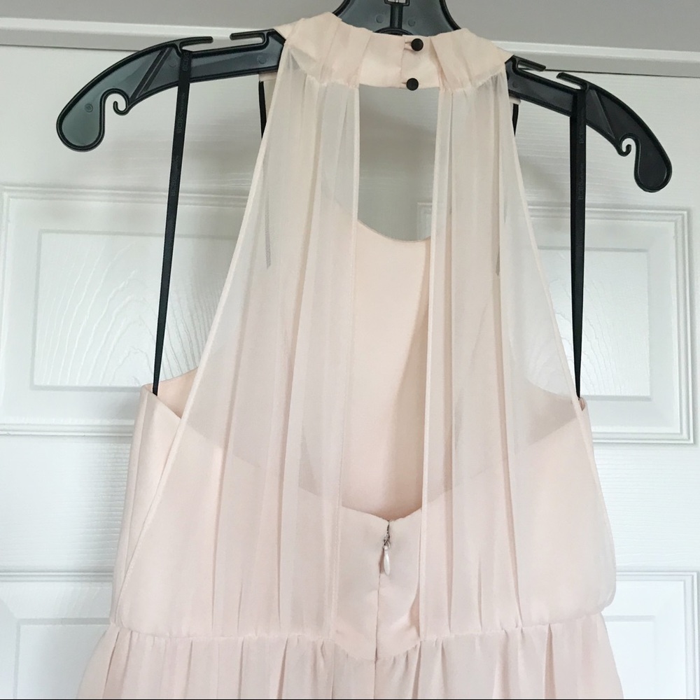 EUC BCBG Pleated Flowy Dress in Pale Peach Size 4 - Picture 6 of 12